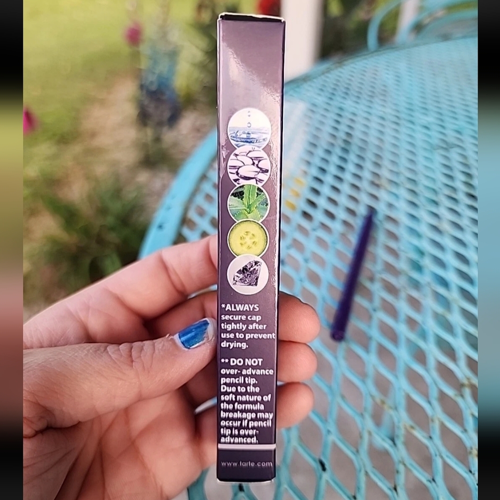 Tarte Emphaseyes Aqua Gel Eyeliner Plum - Picture 3 of 11